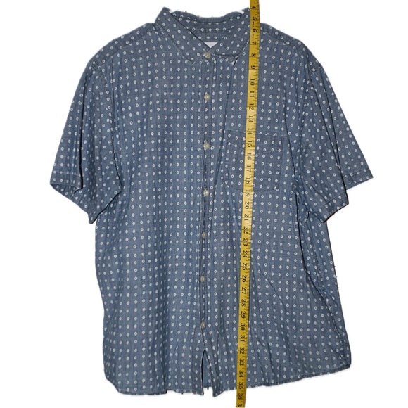 Old Navy - Short Sleeve Button Down- XL - 100% Cotton - Picture 5 of 8